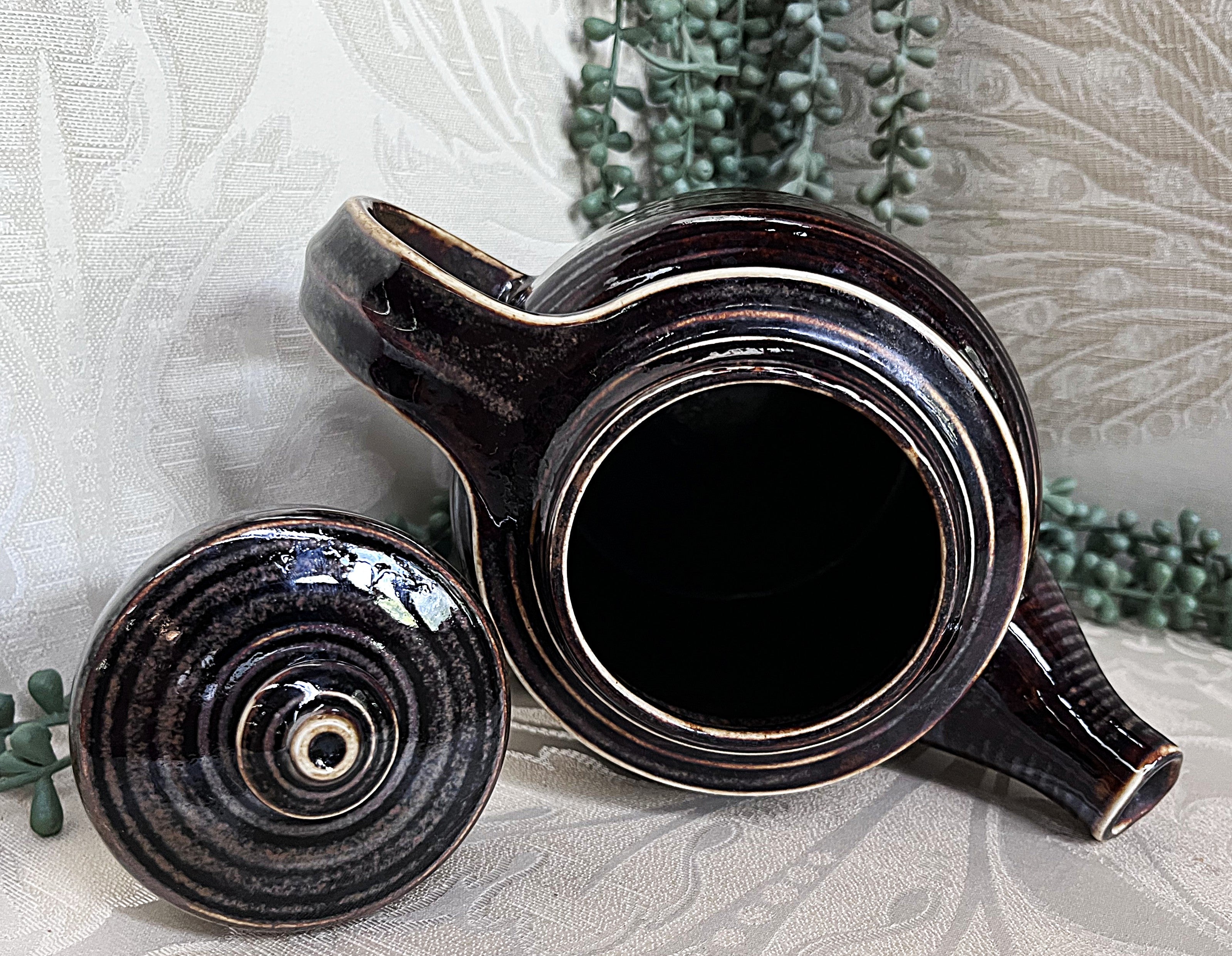 Tableware: Arabia Finland Mahonki Mahogany Brown Teapot by Göran Bäck & Ulla Procopé