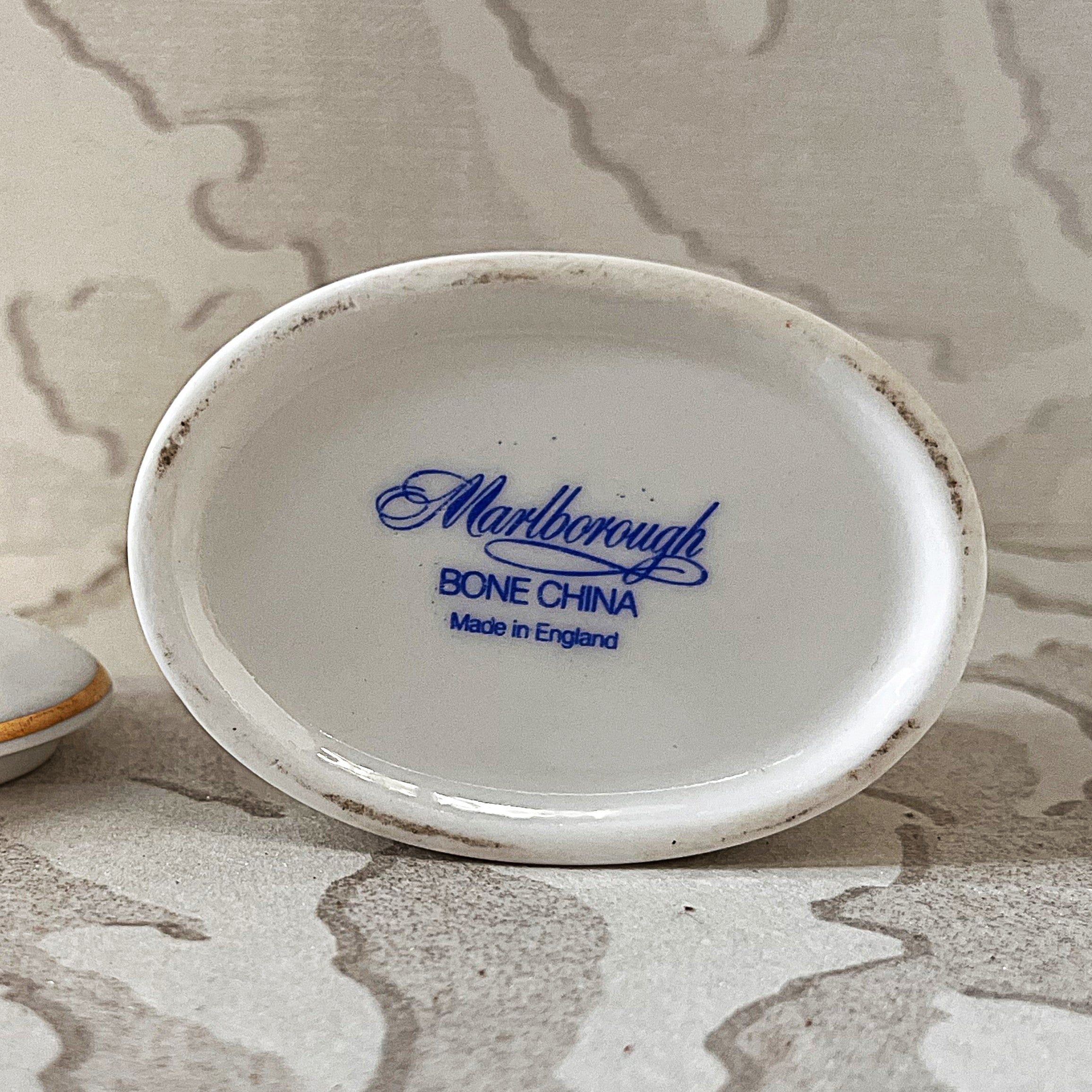 Trinkets: Marlborough Trinket Box Courting Couple Design