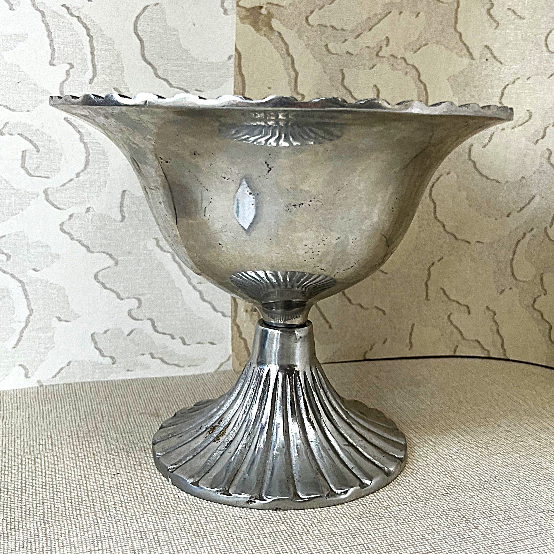 Aluminium Décor: Mid-Century Modern Fluted Cast Aluminium Pedestal Compote Bowl