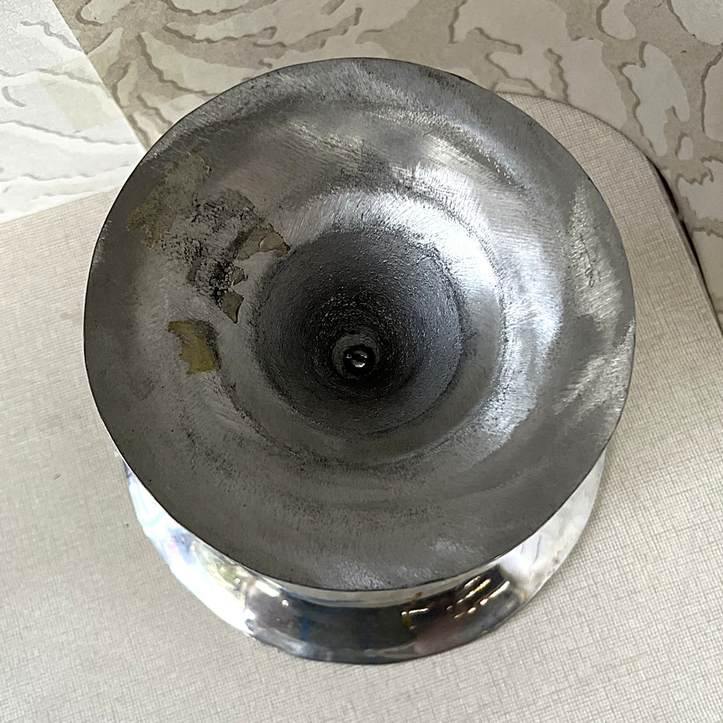 Aluminium Décor: Mid-Century Modern Fluted Cast Aluminium Pedestal Compote Bowl