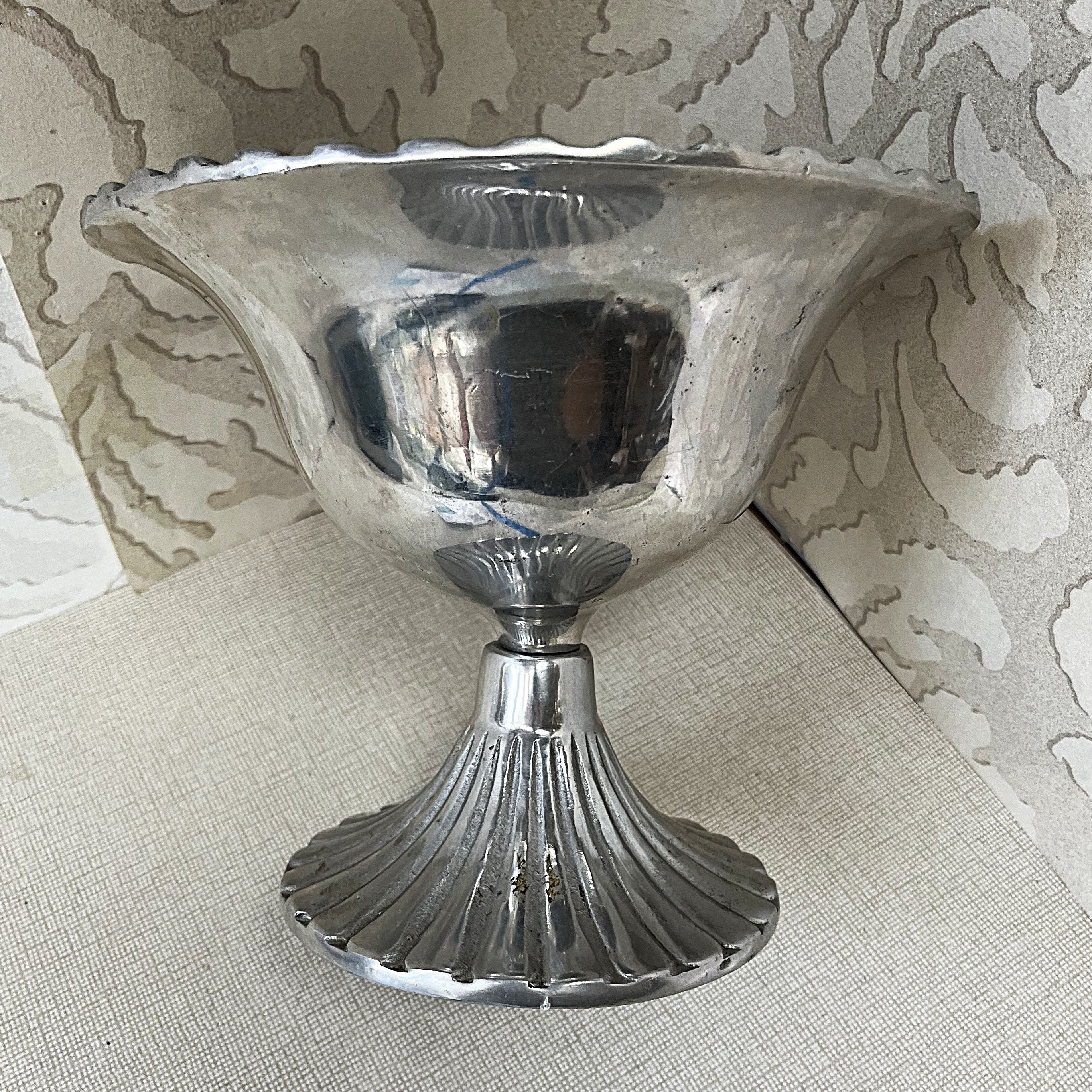 Aluminium Décor: Mid-Century Modern Fluted Cast Aluminium Pedestal Compote Bowl
