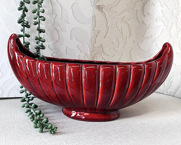 Drostdy Ware Potteries: Fluted Mantle Boat Vase