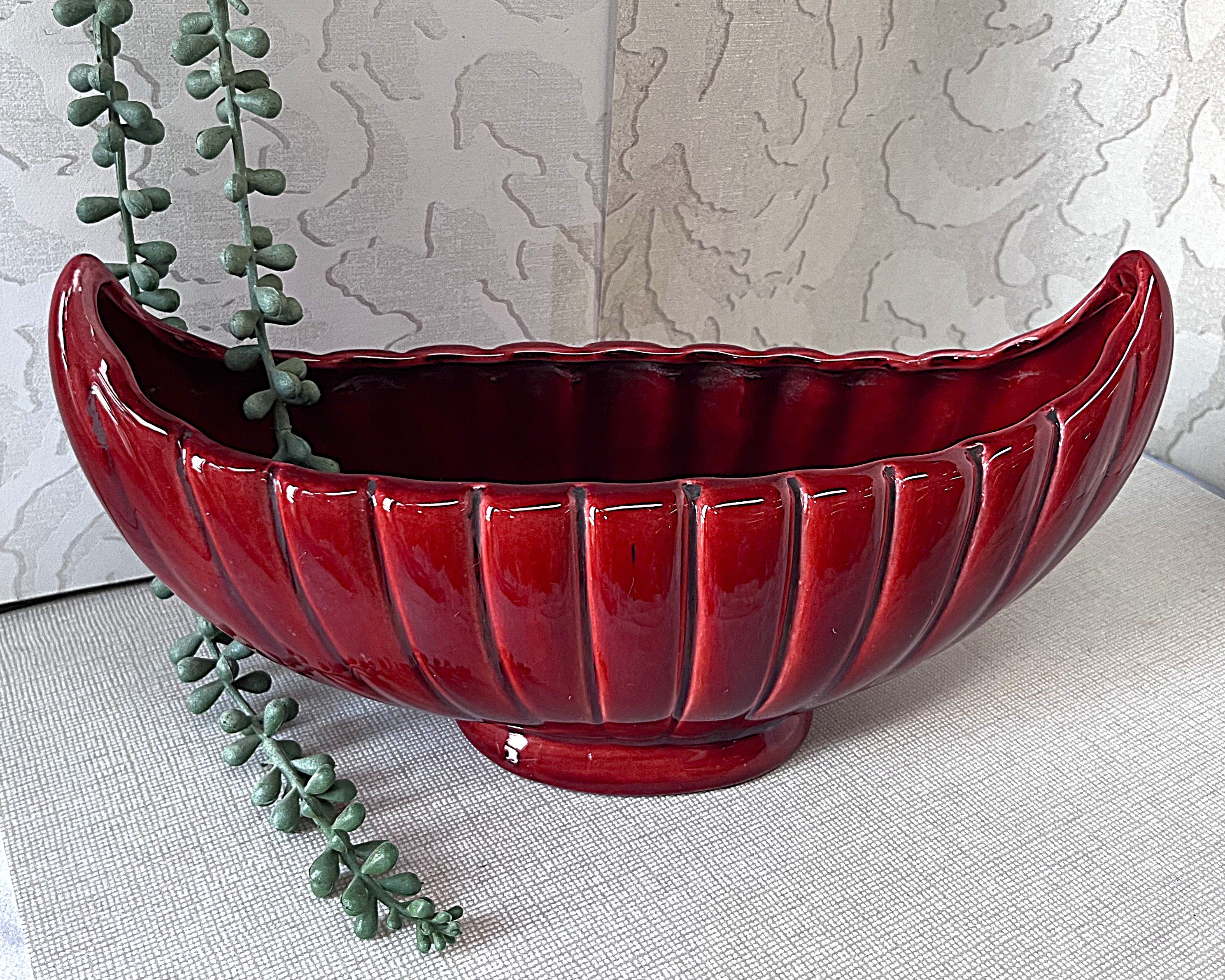 Drostdy Ware Potteries: Fluted Mantle Boat Vase