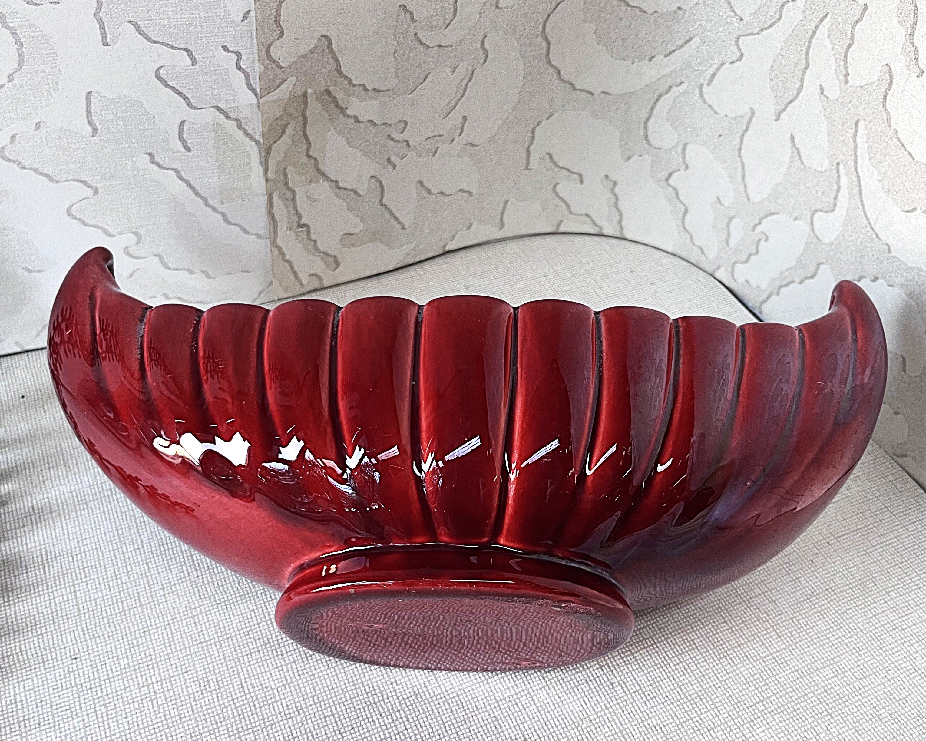 Drostdy Ware Potteries: Fluted Mantle Boat Vase