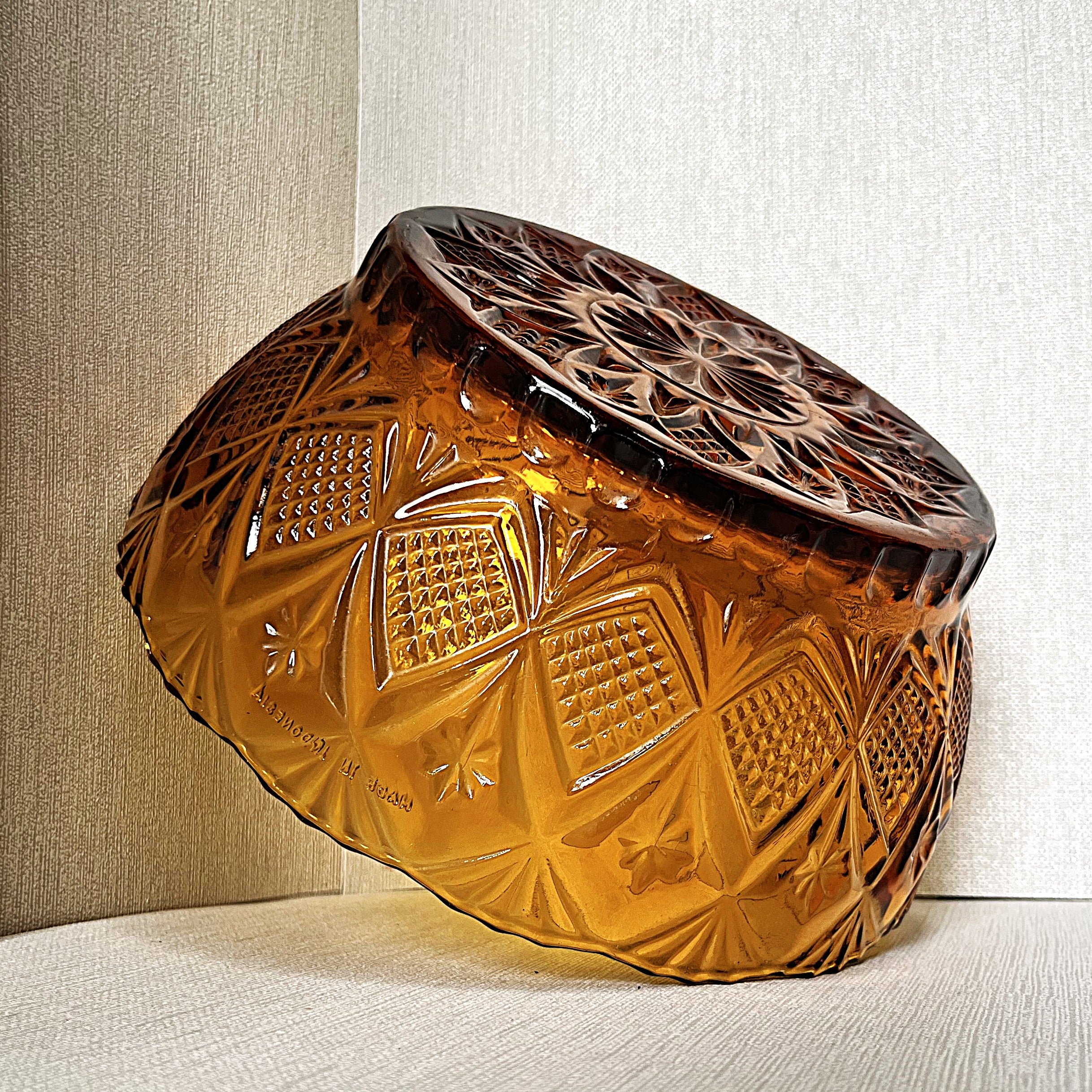 Coloured Glass: KIG Amber Glass Salad Bowl, Fan & Stars
