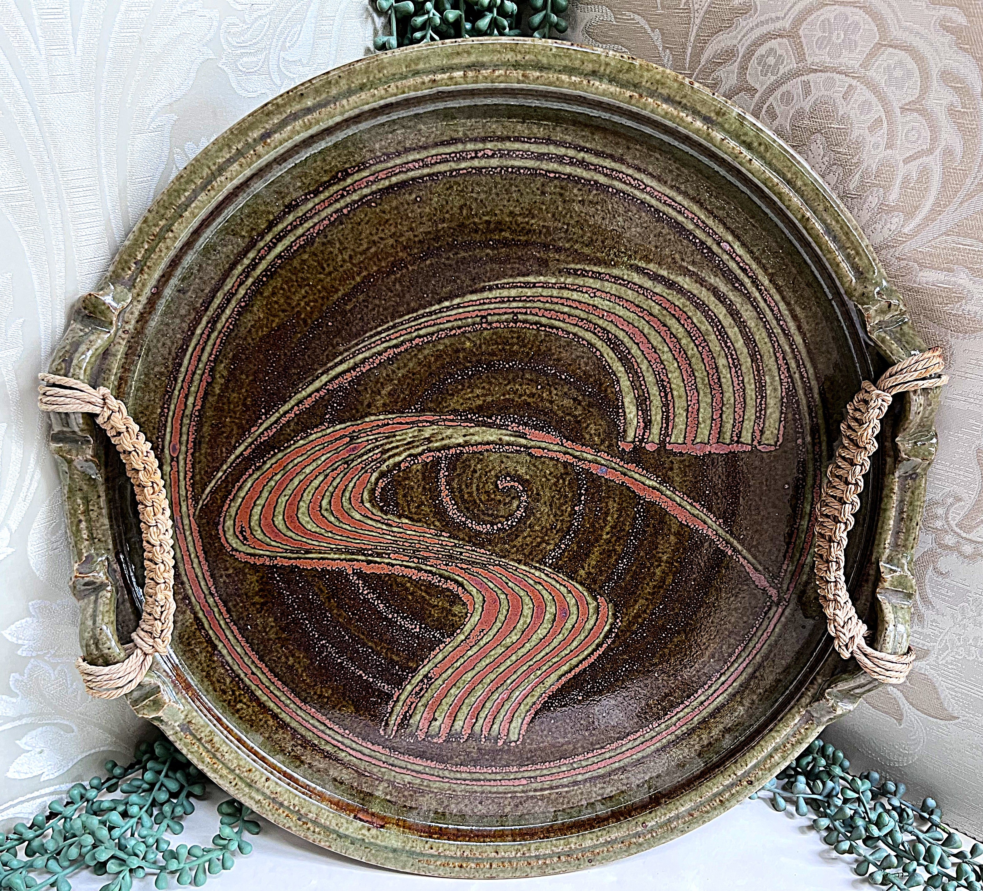 Master Potter: Neville Burde - Large Round Serving Tray