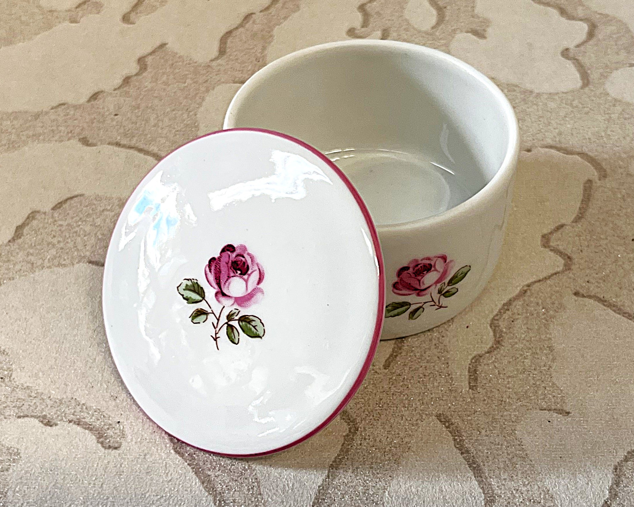 Trinkets: Richard Ginori Trinket Box Pink Rose Design