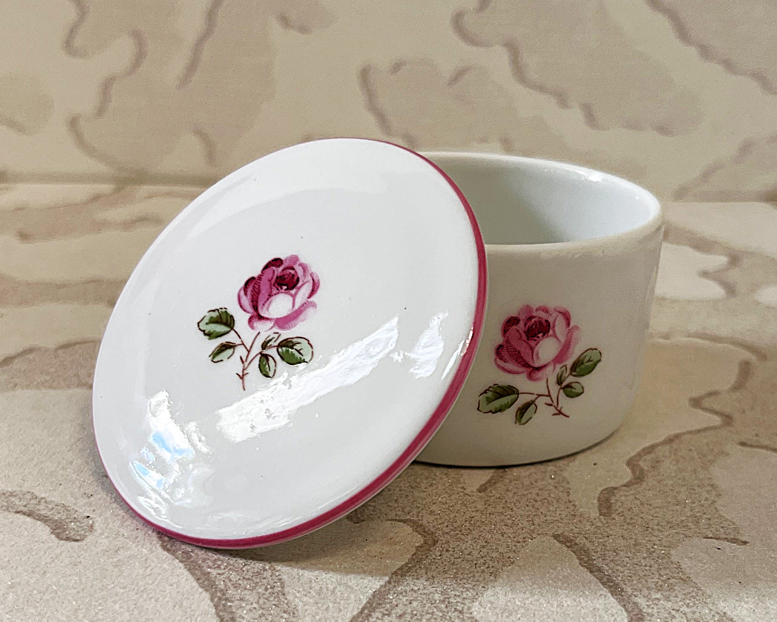 Trinkets: Richard Ginori Trinket Box Pink Rose Design