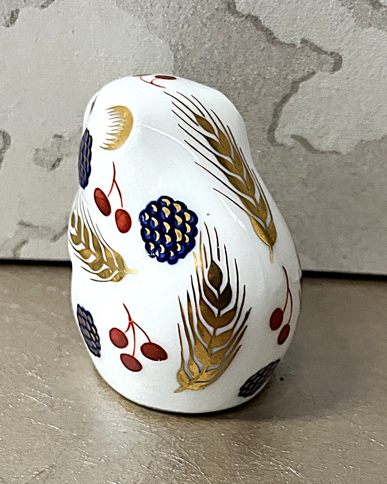 Figurines: Royal Crown Derby "Harvest Mouse"