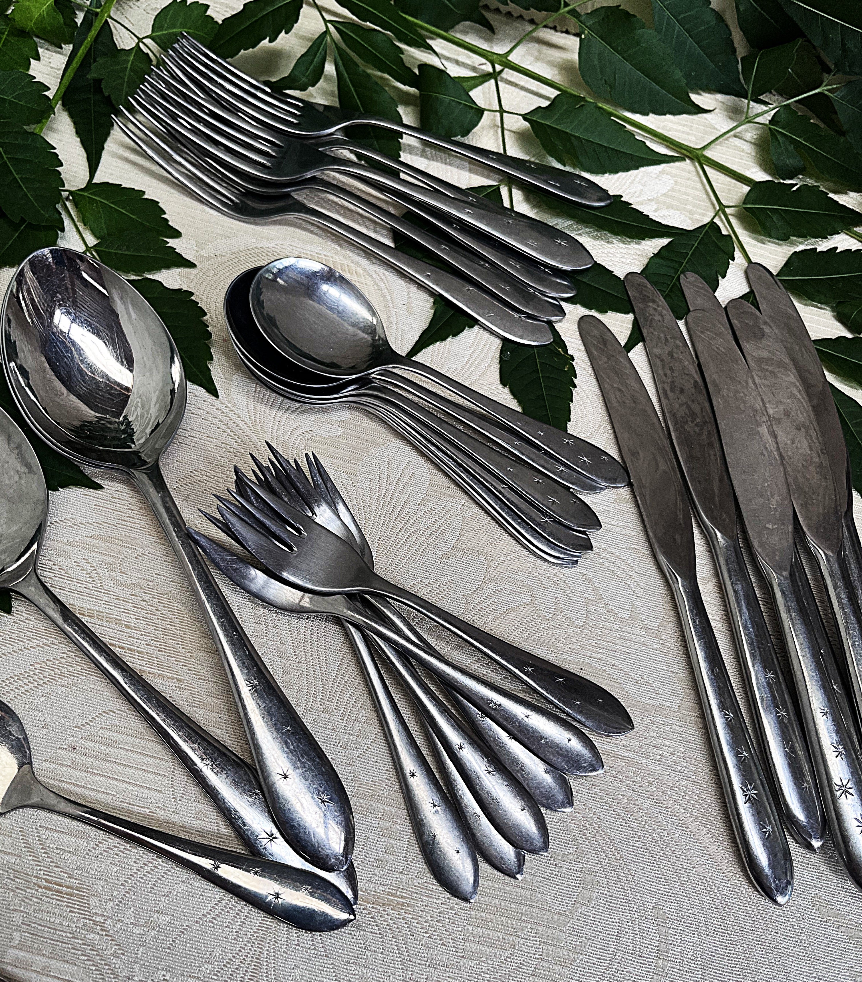 Cutlery Boxed: Viners of Sheffield Canteen, 37