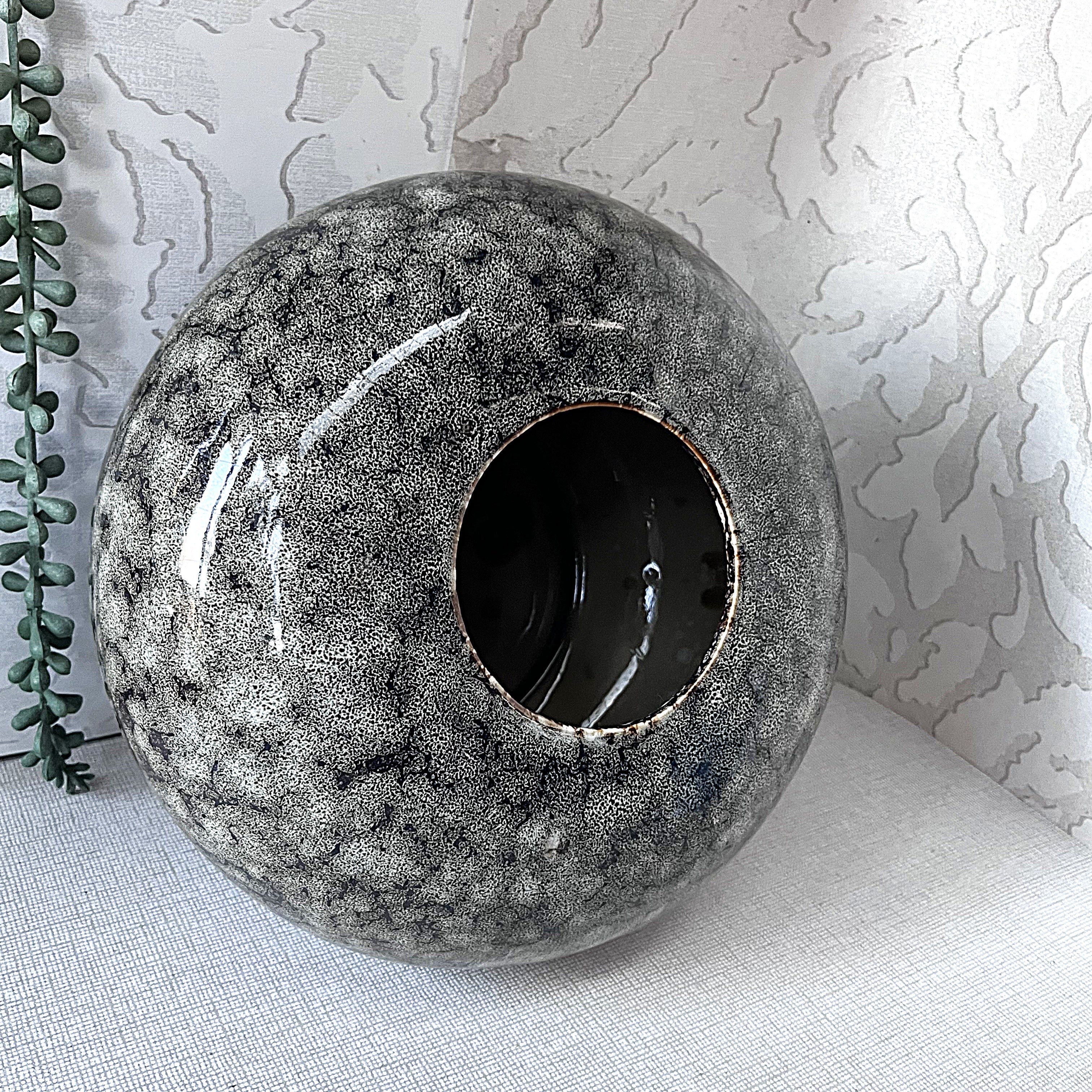 Master Potter: Ken Collins - Studio Pottery Pod Vase