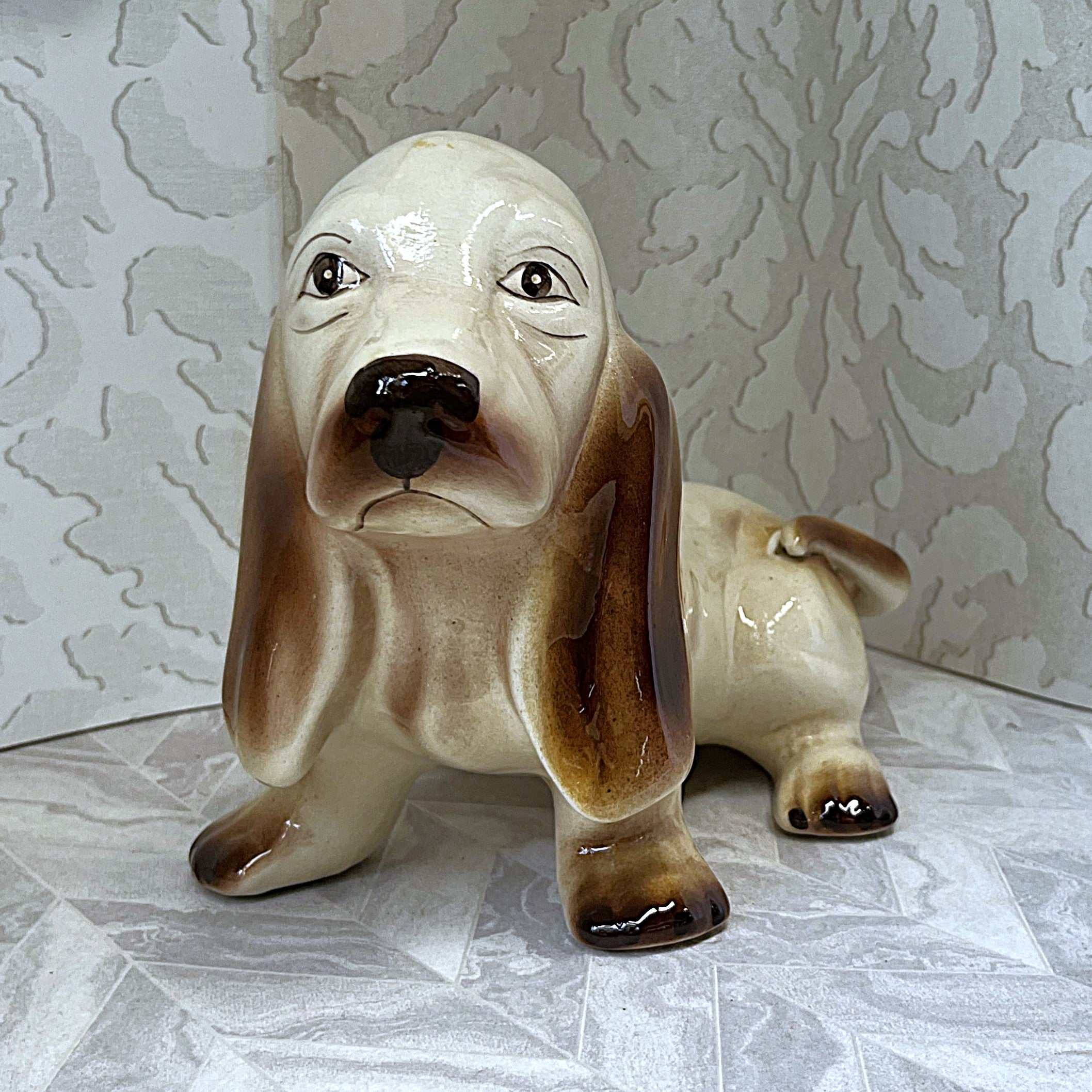 Animal Décor: SylvaC Basset Hound Ceramic Figurine