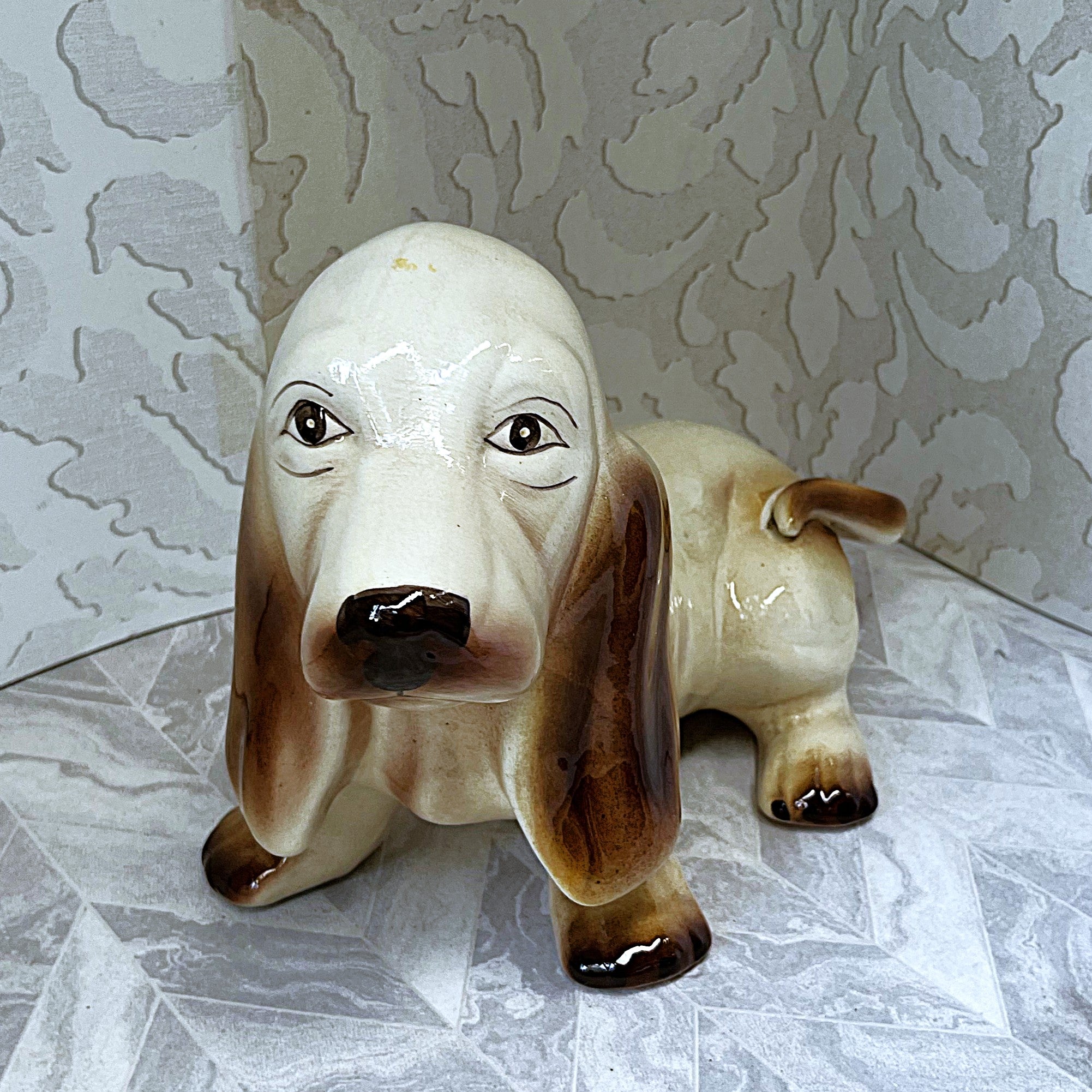 Animal Décor: SylvaC Basset Hound Ceramic Figurine