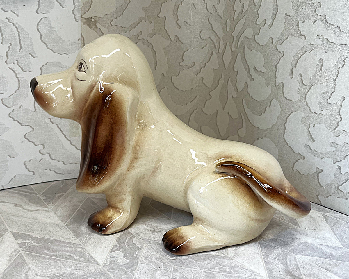 Animal Décor: SylvaC Basset Hound Ceramic Figurine
