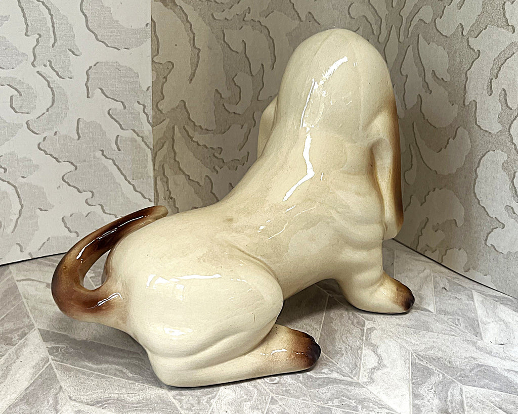 Animal Décor: SylvaC Basset Hound Ceramic Figurine