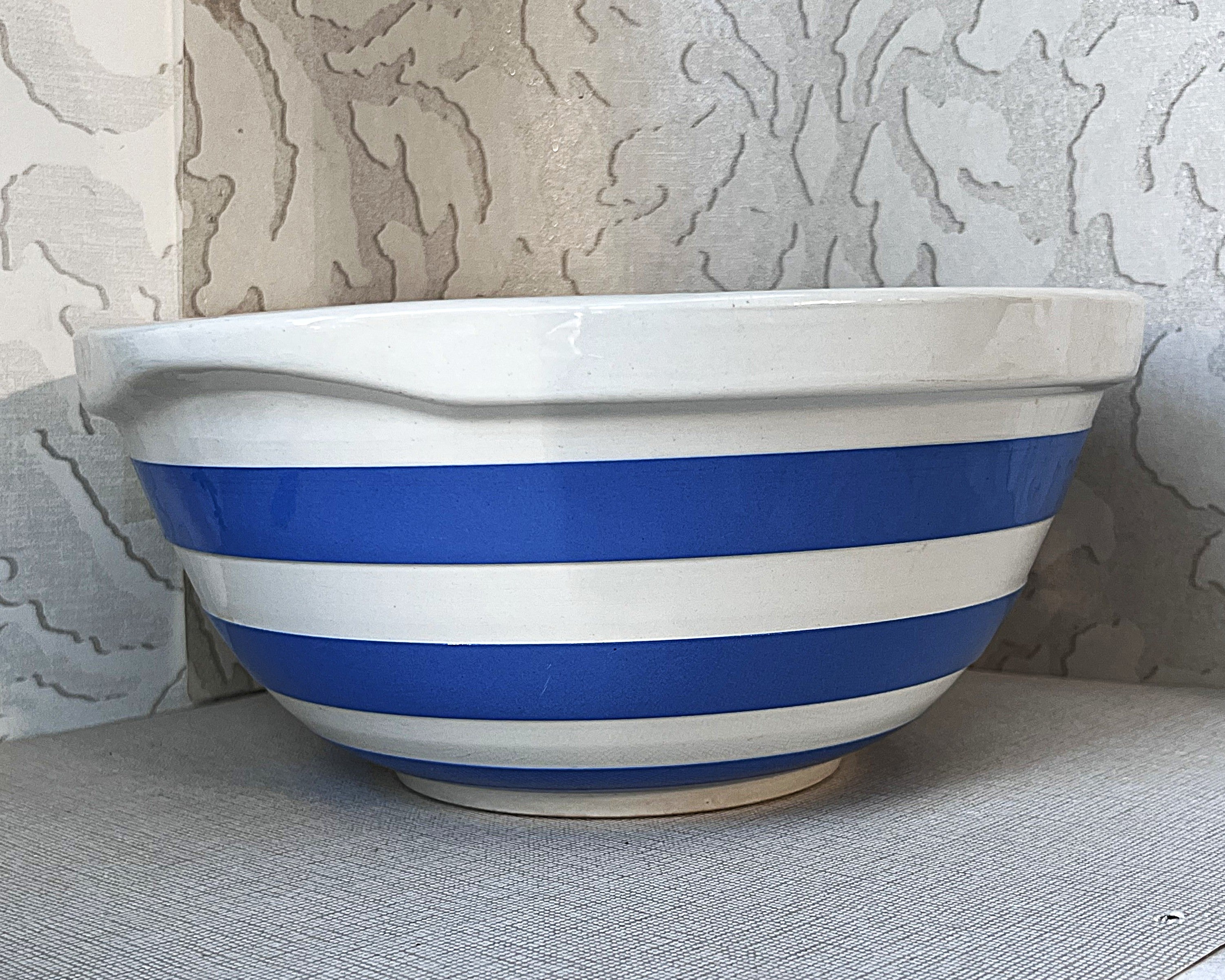 Vintage Mixing Bowls: T.G. Green Cornish Ware Blue: Ironstone Dairy Mixing Bowl
