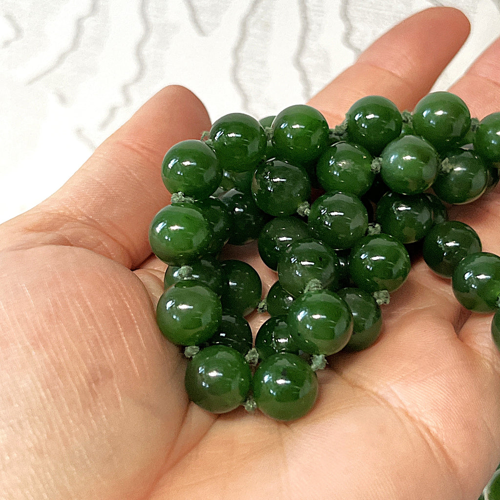 Jewellery: Translucent Deep Spinach Green Nephrite Jade Hand-Knotted 90cm Continuous Opera Strand