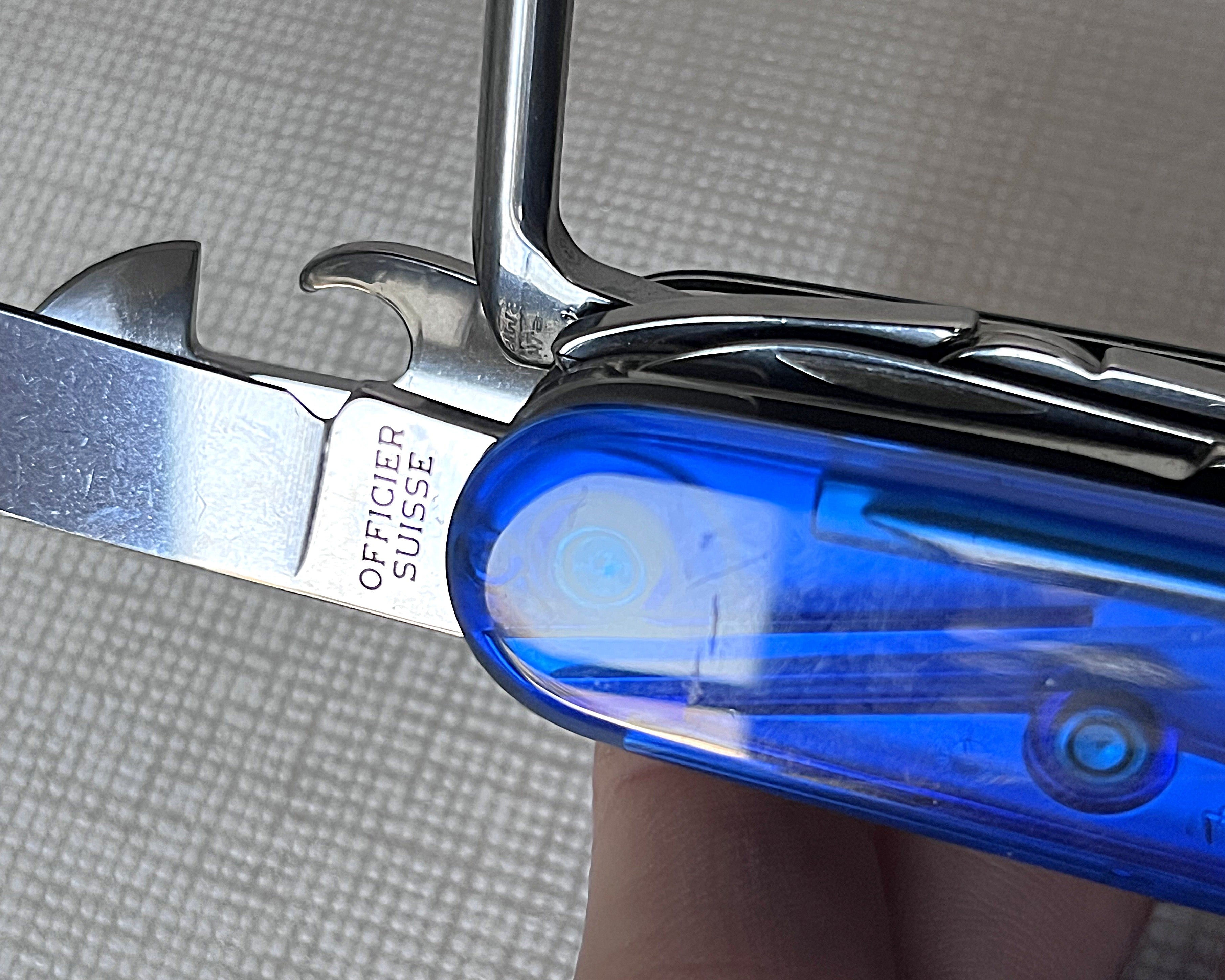 Men: Victorinox Cybertool In Sapphire Blue