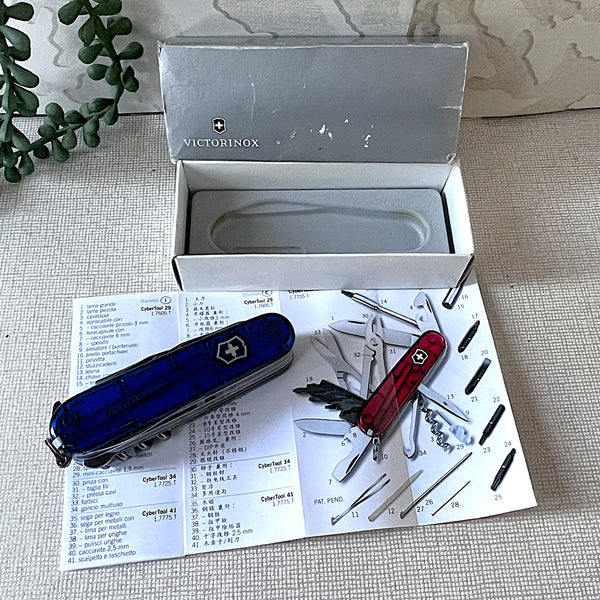 Men: Victorinox Cybertool In Sapphire Blue