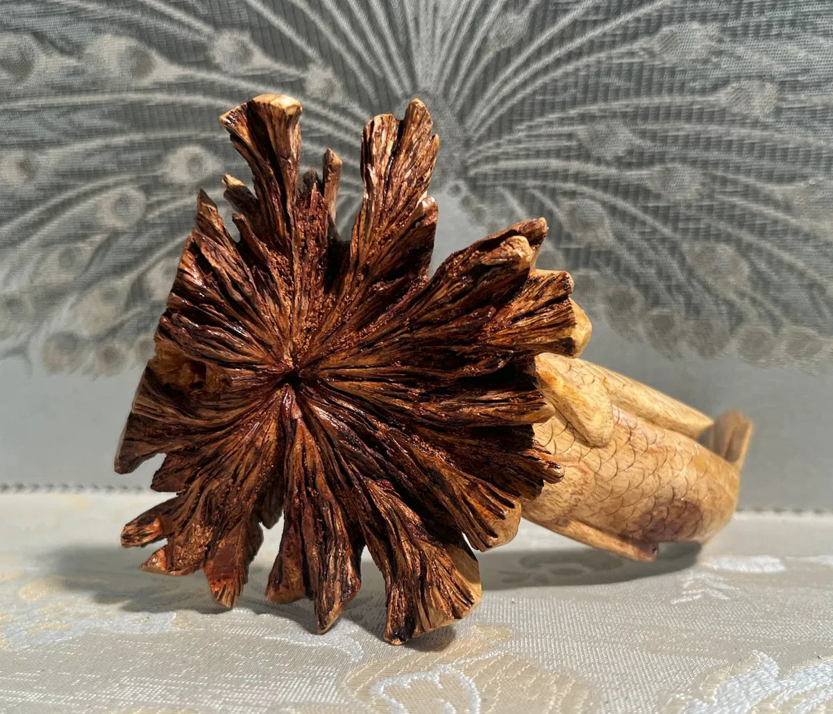 Wood Décor: Shorebird On Organic Burl Wood Base