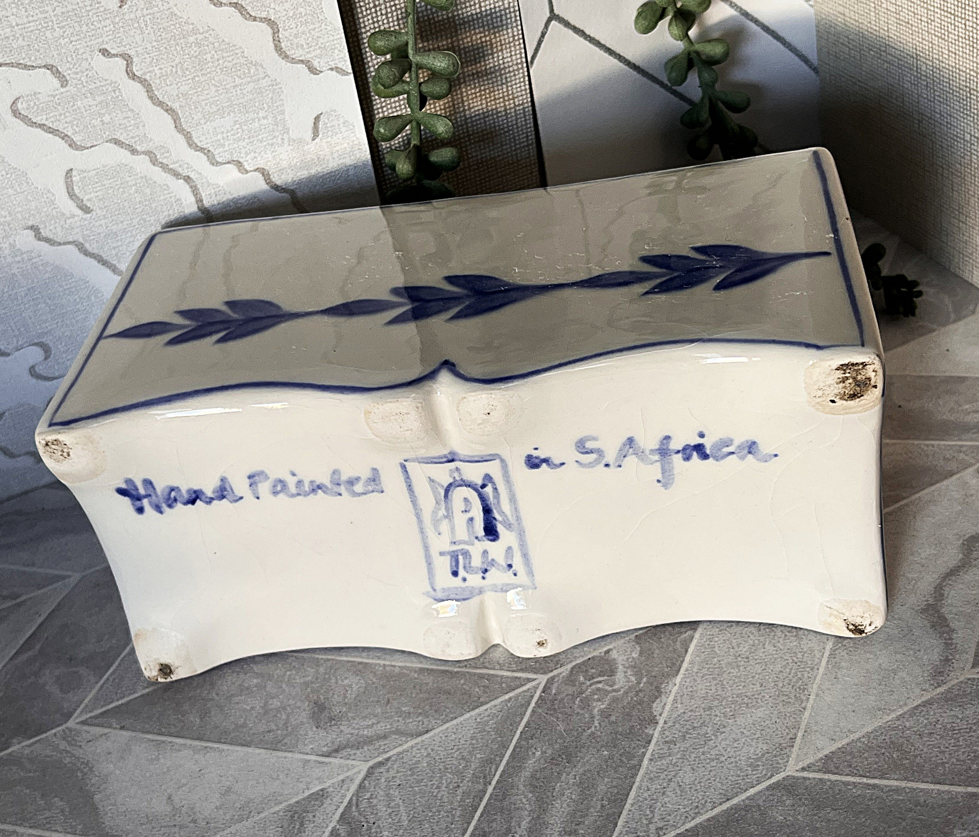 T.W. Pottery: Flower Brick Rectangular Blue White
