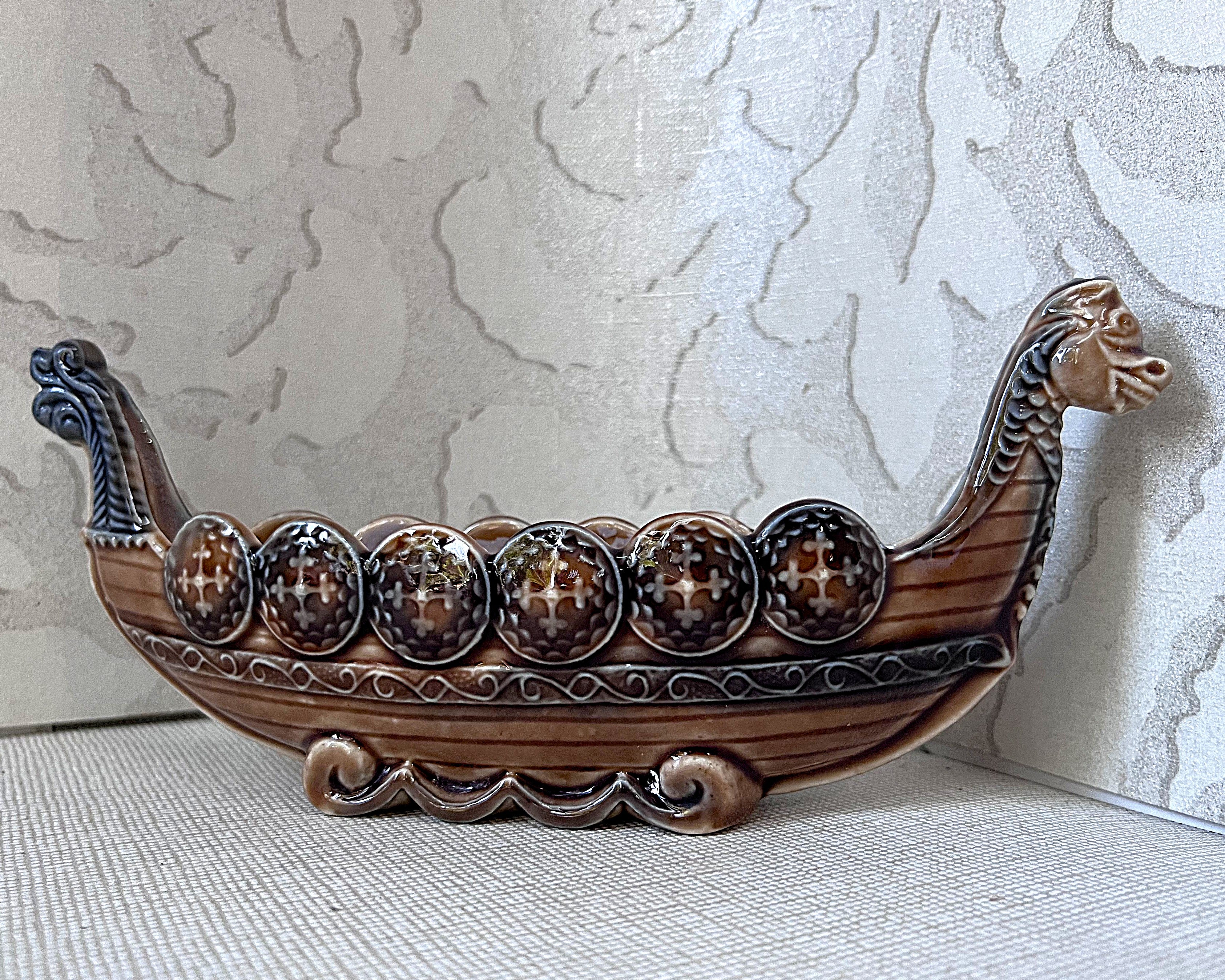 Mantel Vases: Wade Porcelain Viking Longboat Mantel Vase